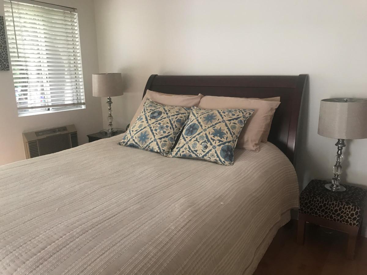 Cozy * Los Angeles